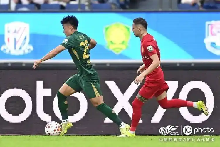 西班牙乙级联赛：格拉纳达 VS 阿尔梅里亚